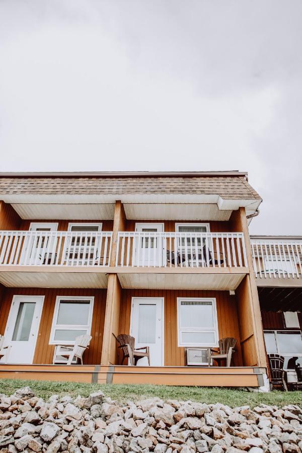 La Place Rendez-Vous Hotel Fort Frances Exterior photo