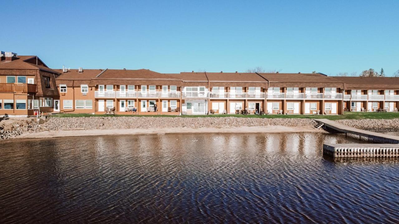 La Place Rendez-Vous Hotel Fort Frances Exterior photo